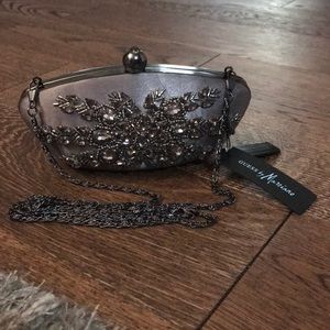 🆕NWT GUESS BY MARCIANO CLUTCH